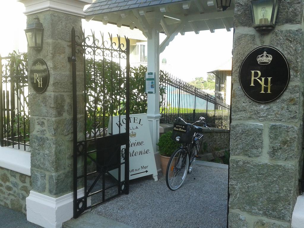Hotel Villa Reine Hortense ディナール エクステリア 写真