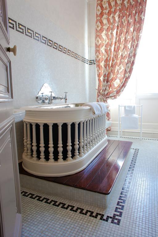 Hotel Villa Reine Hortense ディナール エクステリア 写真